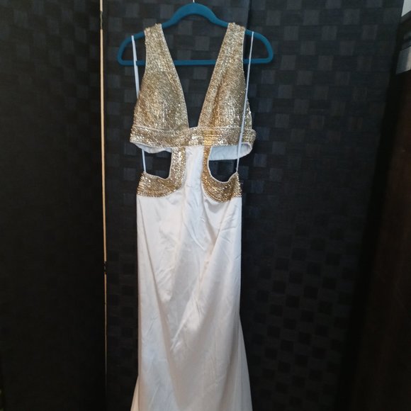 Size 2XL Open Side Gown 50% OFF! - Picture 1 of 4
